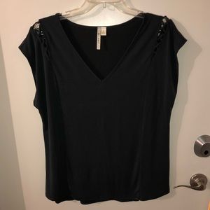 Francesca’s Dark Grey Boxy Short Sleeve Top L